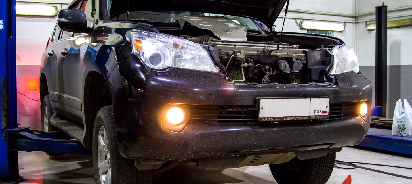 Монтаж светодиодных противотуманных фар на автомобиле Lexus GX 460