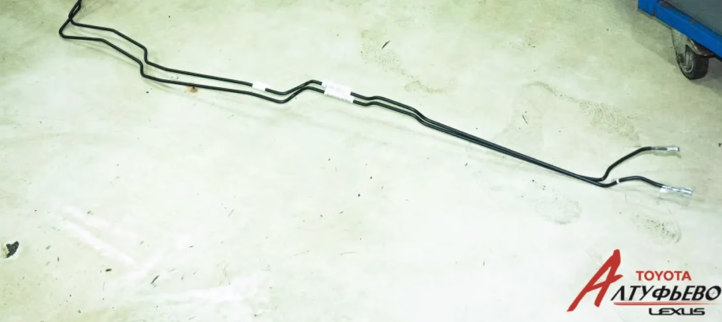 Замена трубок системы торможения на Toyota Land Cruiser Prado 120