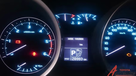 Неисправности датчика уровня топлива на Toyota Land Cruiser 200