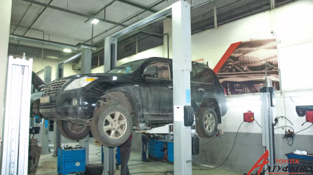 О третьем поколении Lexus LX 570 и немного о проблемах подвески