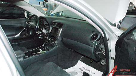 Особенности конструкции радиатора печки и замена его отопителя на Lexus IS 250