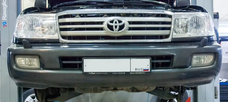 Последствия ошибки механика при замене тормозных колодок на Toyota Land Cruiser 100