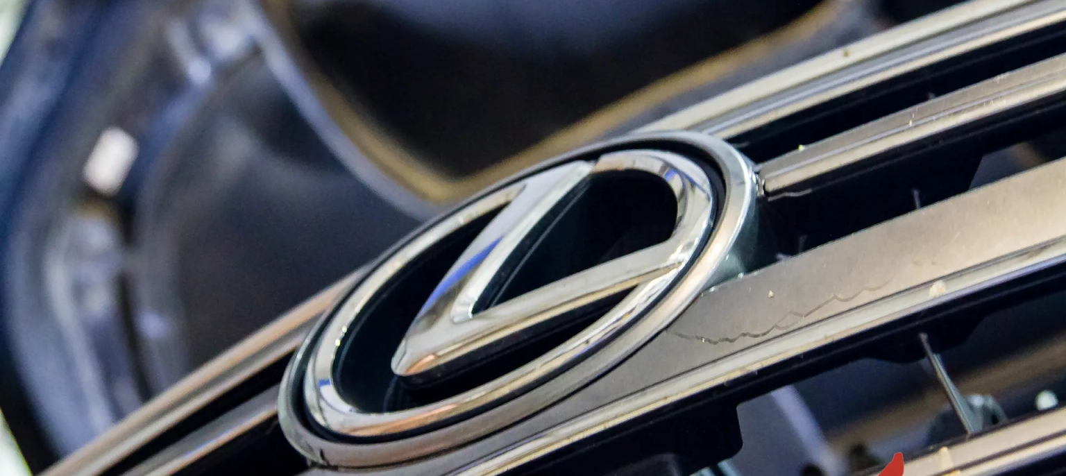 Обзор, ТО и ремонт фары на Lexus LX 450D