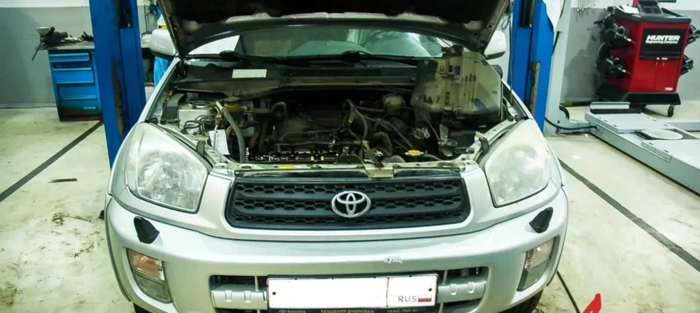 О вреде отложения в системе вентиляции картерных газов на автомобилях Toyota RAV4