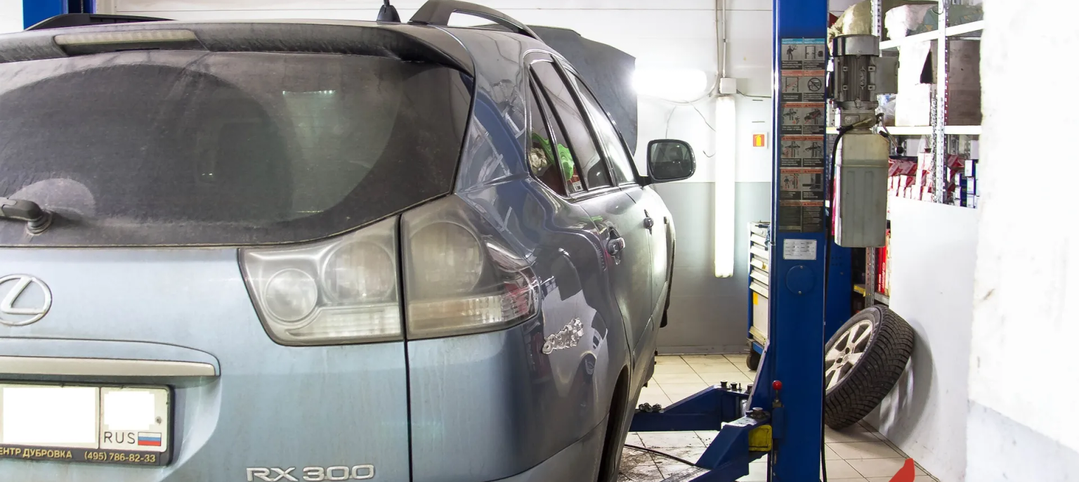Замена пневматических стоек на Lexus RX 300